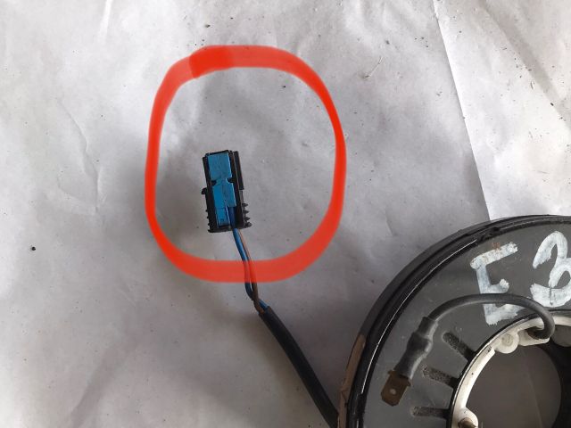 bontott BMW 5 E34 Légzsák Átvezető Szalagkábel