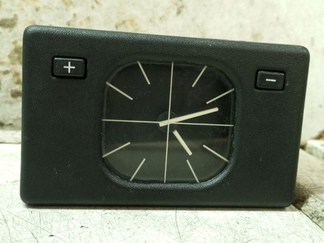 bontott BMW 5 E34 Óra (Időmérő)