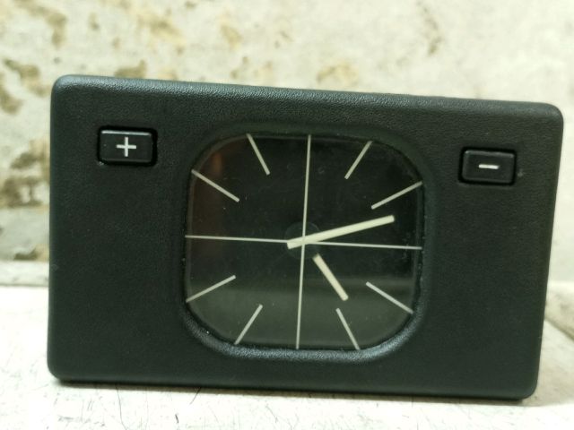 bontott BMW 5 E34 Óra (Időmérő)