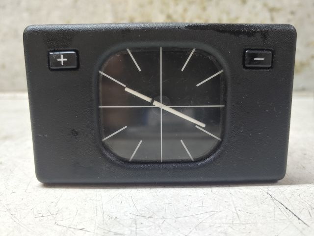 bontott BMW 5 E34 Óra (Időmérő)