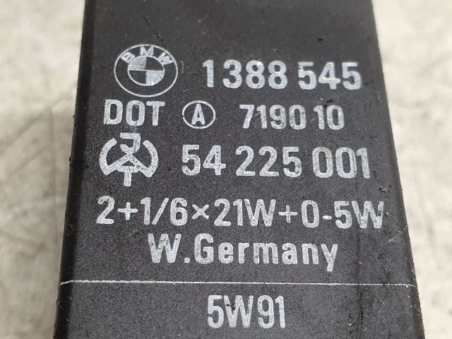 bontott BMW 5 E34 Relé