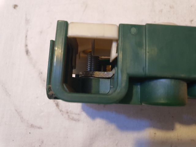 bontott BMW 5 E39 Biztosítéktábla Motortér