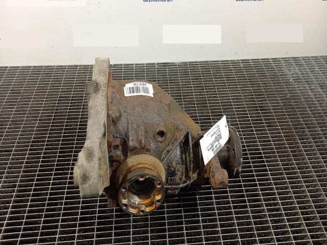 bontott BMW 5 E39 Differenciálmű Tartó Bak