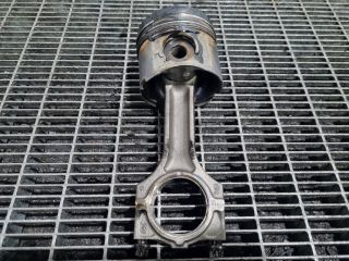 bontott BMW 5 E39 Dugattyú