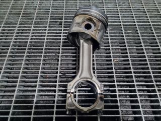 bontott BMW 5 E39 Dugattyú