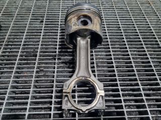 bontott BMW 5 E39 Dugattyú