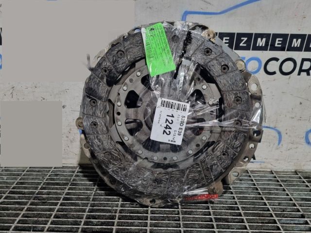 bontott BMW 5 E39 Kuplung Szett (Szerkezet, Tárcsa)