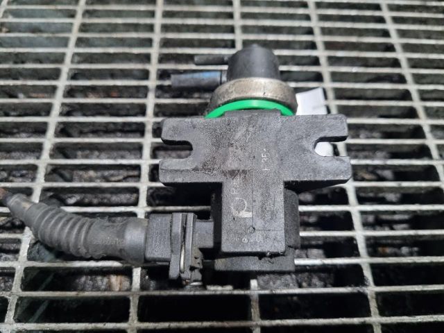 bontott BMW 5 E39 Lefújószelep