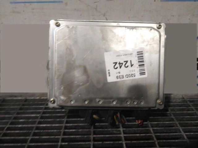 bontott BMW 5 E39 Motorvezérlő