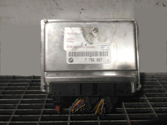 bontott BMW 5 E39 Motorvezérlő