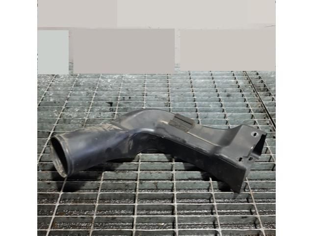 bontott BMW 5 E39 Szívó Cső