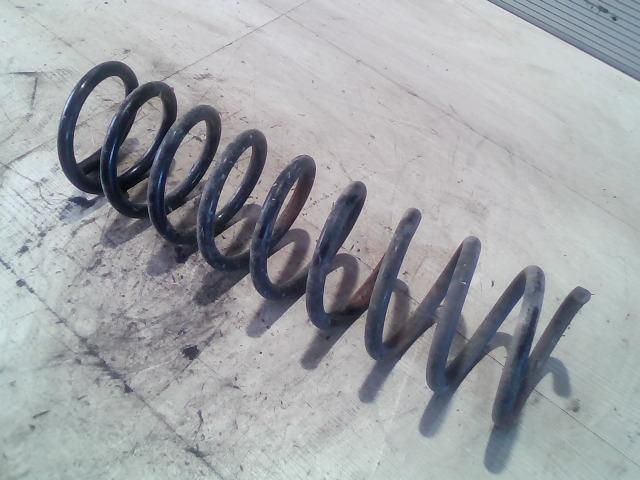 bontott BMW 5 E39 Hátsó Rugó