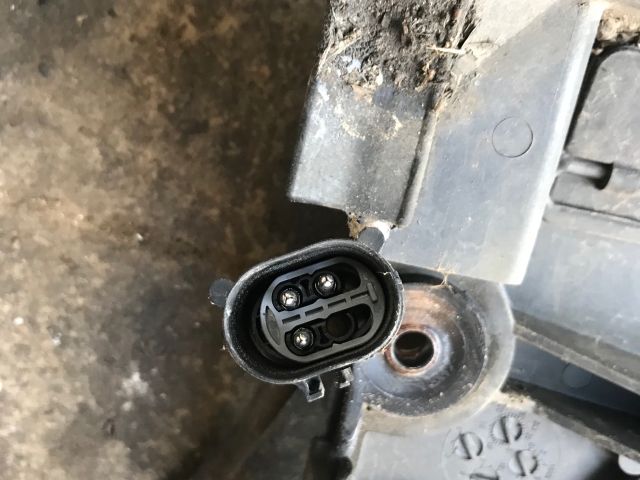 bontott BMW 5 E39 Hűtőventilátor