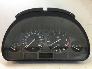 bontott BMW 5 E39 Kilométeróra