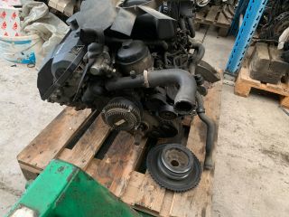 bontott BMW 5 E39 Motor (Fűzött blokk hengerfejjel)