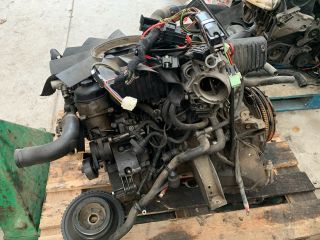 bontott BMW 5 E39 Motor (Fűzött blokk hengerfejjel)