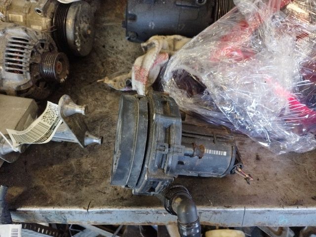 bontott BMW 5 E39 Szekunder Levegő Szivattyú