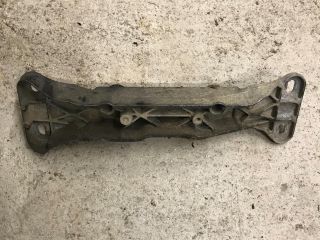 bontott BMW 5 E39 Váltó Tartó Bak (Pozíciófüggetlen)