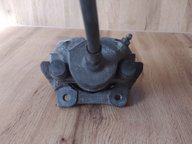 bontott BMW 5 E39 Bal hátsó Féknyereg Munkahengerrel