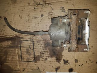 bontott BMW 5 E39 Bal hátsó Féknyereg Munkahengerrel