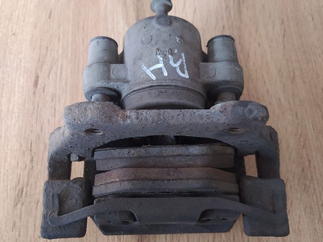 bontott BMW 5 E39 Bal hátsó Féknyereg Munkahengerrel