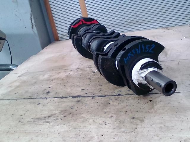 bontott BMW 5 E39 Főtengely Csapágysorral