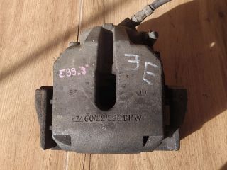 bontott BMW 5 E39 Jobb első Féknyereg Munkahengerrel