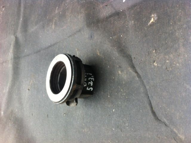 bontott BMW 5 E39 Kinyomó Csapágy