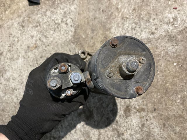 bontott BMW 5 E39 Önindító