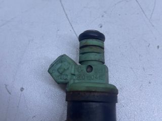 bontott BMW 5 E39 Porlasztó (1 db)