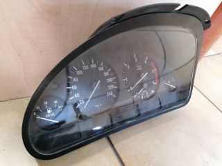 bontott BMW 5 E39 Kilométeróra