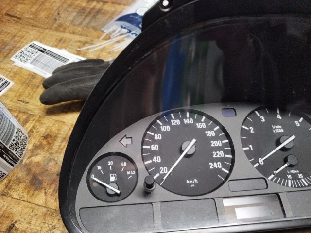 bontott BMW 5 E39 Kilométeróra