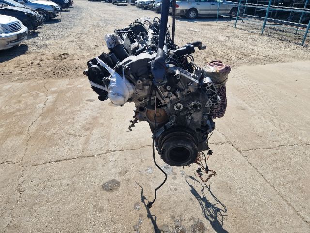 bontott BMW 5 E39 Motor (Fűzött blokk hengerfejjel)