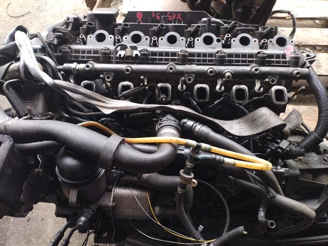 bontott BMW 5 E39 Motor (Fűzött blokk hengerfejjel)