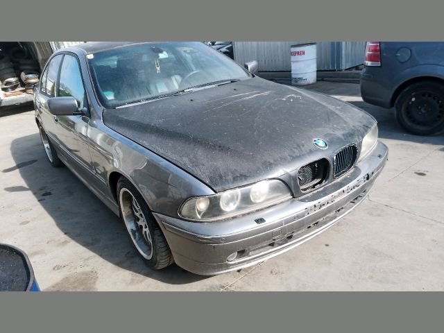 bontott BMW 5 E39 Tanksapka