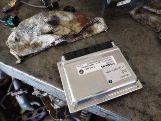 bontott BMW 5 E39 Motorvezérlő