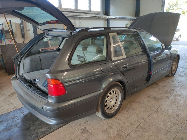 bontott BMW 5 E39 Bal első Gólyaláb (Lengécsillapító, Rugó)