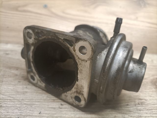 bontott BMW 5 E39 EGR / AGR Szelep