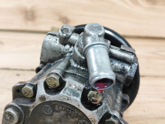 bontott BMW 5 E39 Kormányszervó Motor (Hidraulikus)