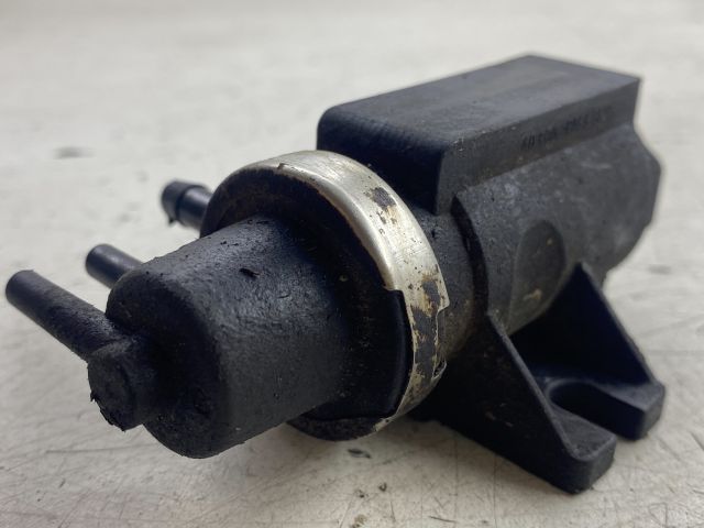 bontott BMW 5 E39 Lefújószelep