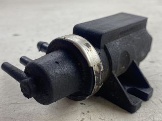 bontott BMW 5 E39 Lefújószelep