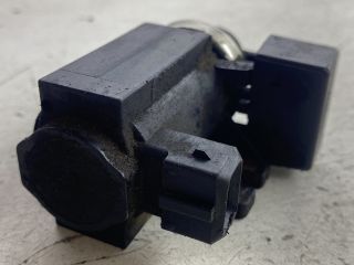 bontott BMW 5 E39 Lefújószelep