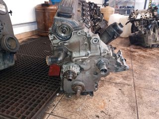bontott BMW 5 E39 Motor (Fűzött blokk hengerfejjel)