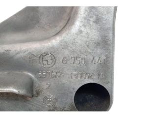 bontott BMW 5 E39 Motor Tartó Bak (Pozíciófüggetlen)