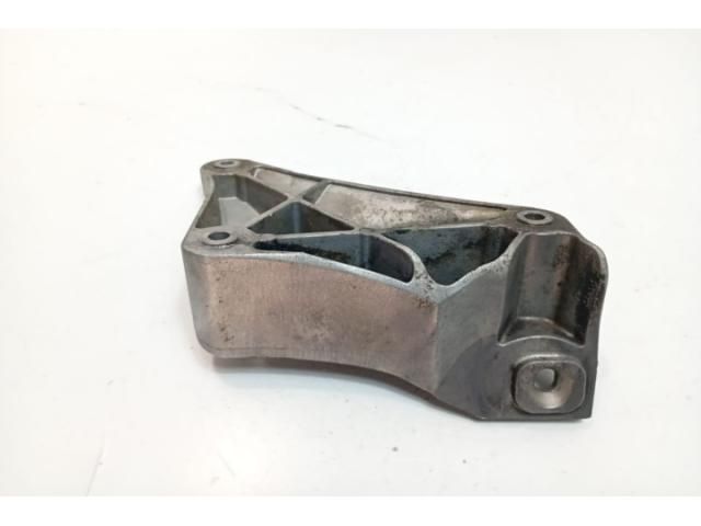 bontott BMW 5 E39 Motor Tartó Bak (Pozíciófüggetlen)