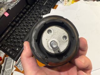 bontott BMW 5 E39 Motor Tartó Bak (Pozíciófüggetlen)