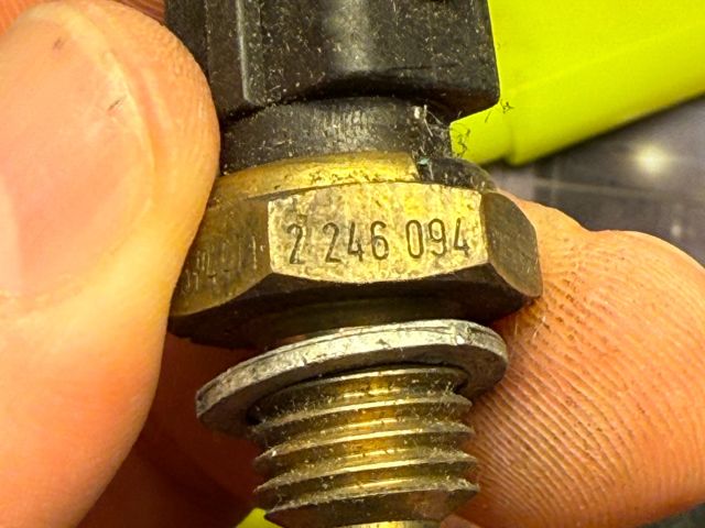 bontott BMW 5 E39 Motortér Hőmérséklet Érzékelő