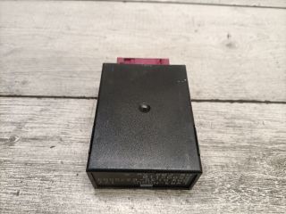 bontott BMW 5 E39 Üzemanyag Szivattyú Relé