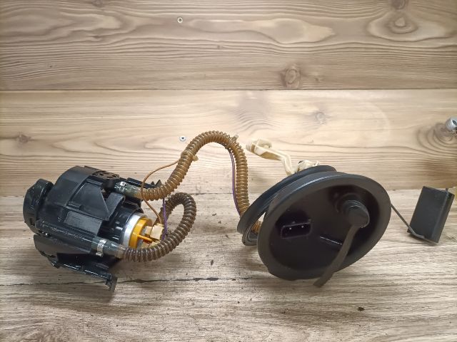 bontott BMW 5 E39 Üzemanyag Szivattyú