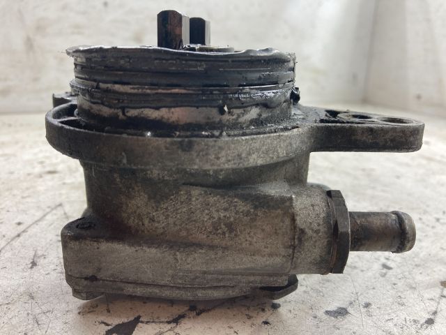 bontott BMW 5 E39 Vákumpumpa